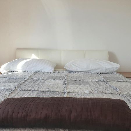 Cozy Two-Bedroom Apartment Zadar Exterior photo
