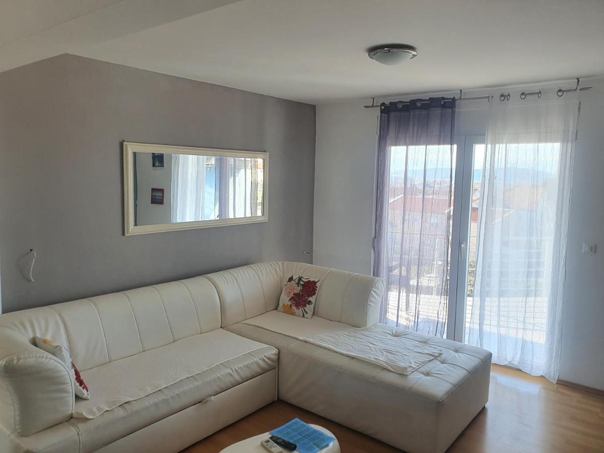 Cozy Two-Bedroom Apartment Zadar Exterior photo
